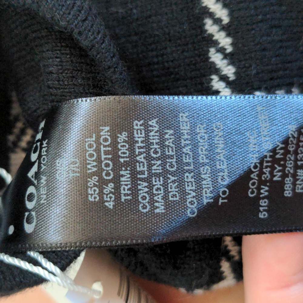 NEW Coach Glove And Scarf Set - Picture 7 of 7